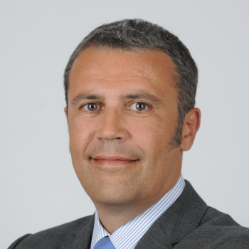 robert_interview_web-350x350